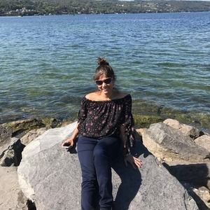 Meet your Posher, Dev